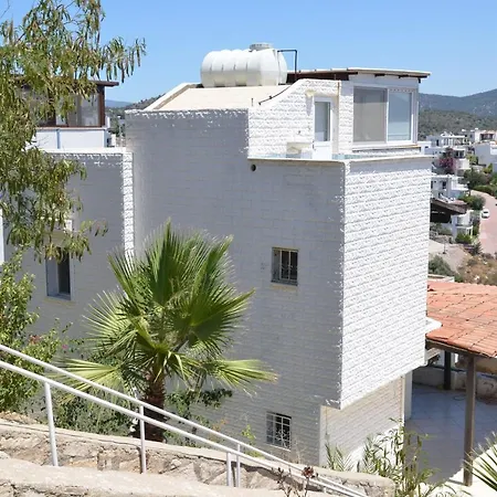 House With Private Beach And Terrace In Milas Ferienhaus Bogazici